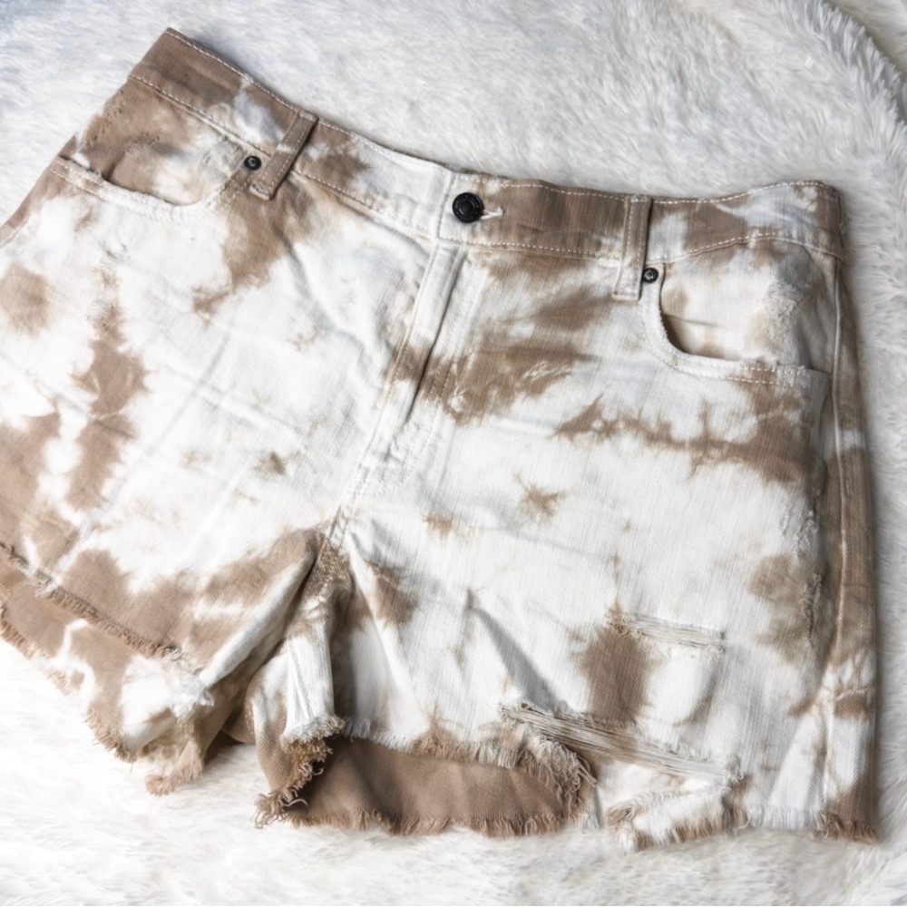 Aerie | NWT Size Large Mocha Tie Dye Shorts with Distressed Details